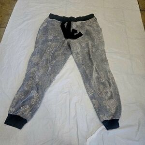 Disney Silver Glitter Mickey Jogger Pants. Sz M